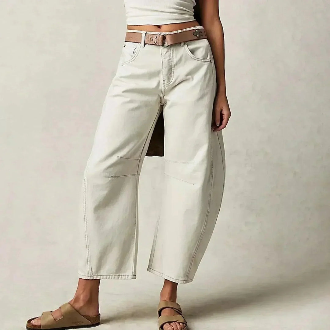 Elegante Damen Jeans mit weitem Schnitt in Weiß