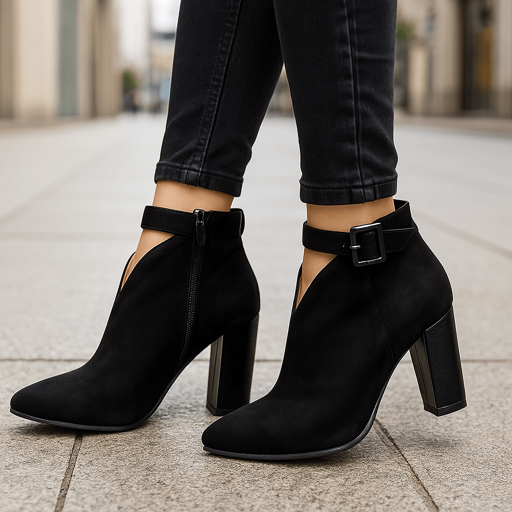 Elegante Damen Samtstiefeletten zum Herbst-Outfit (3)