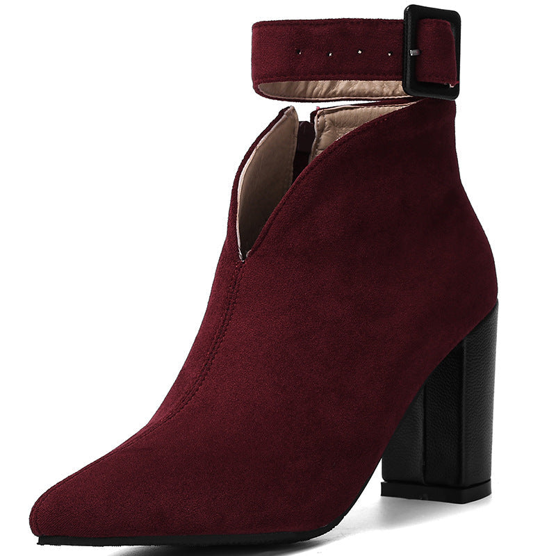 Elegante Damen Samtstiefeletten zum Herbst-Outfit in Rot