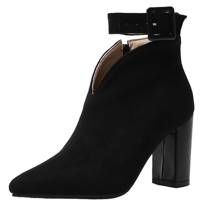 Elegante Damen Samtstiefeletten zum Herbst-Outfit in Schwarz