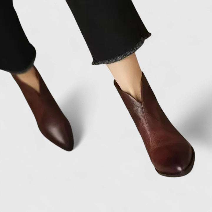 Elegante Damen Stiefel für Herbstoutfits (4)