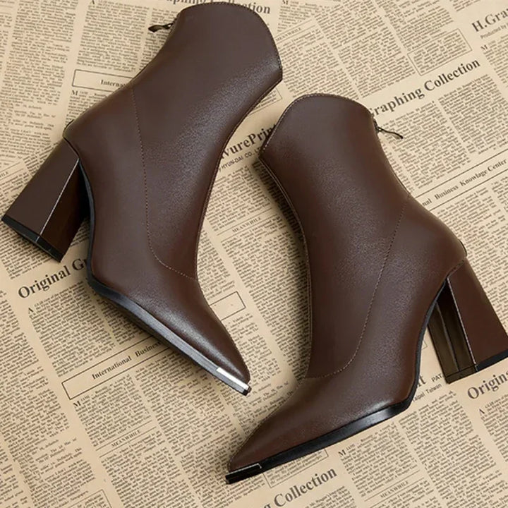 Elegante Damen Stiefeletten im klassischen Stil (8)
