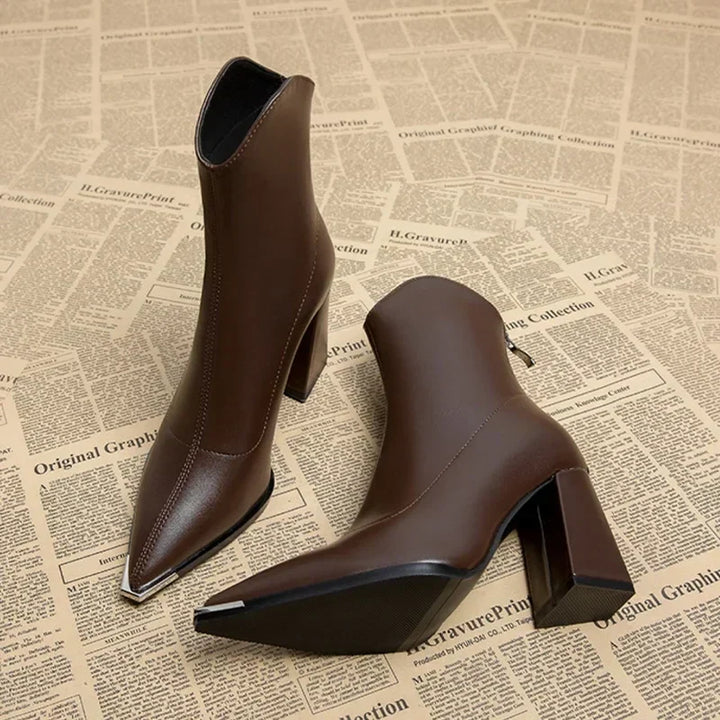 Elegante Damen Stiefeletten im klassischen Stil in Braunes Fleecefutter