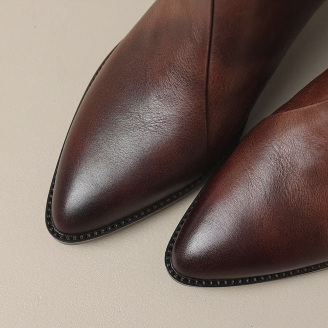 Elegante Damen Stiefeletten mit flachem Absatz (11)