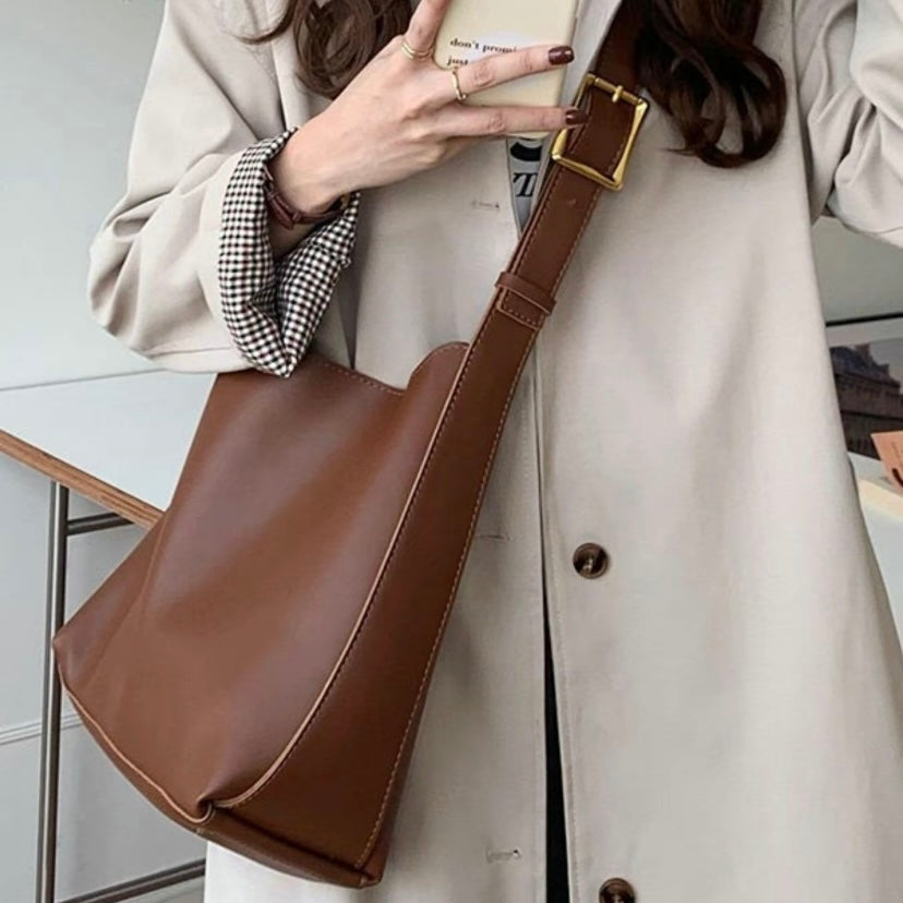 Elegante Schultertasche für den Alltag (9)