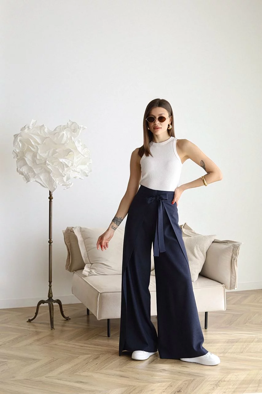 Elegante Weite Sommerhose in Blau