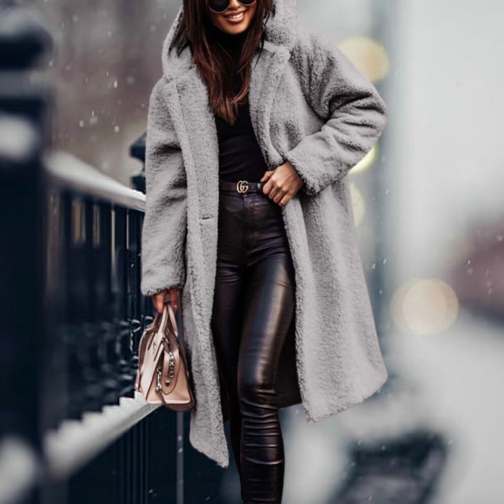 Eleganter Damen Wintermantel aus Kunstfell in Grau