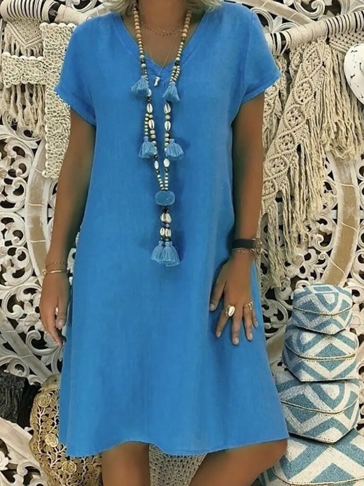 Elegantes Damenminikleid in Leinen zum Sommer in Blau