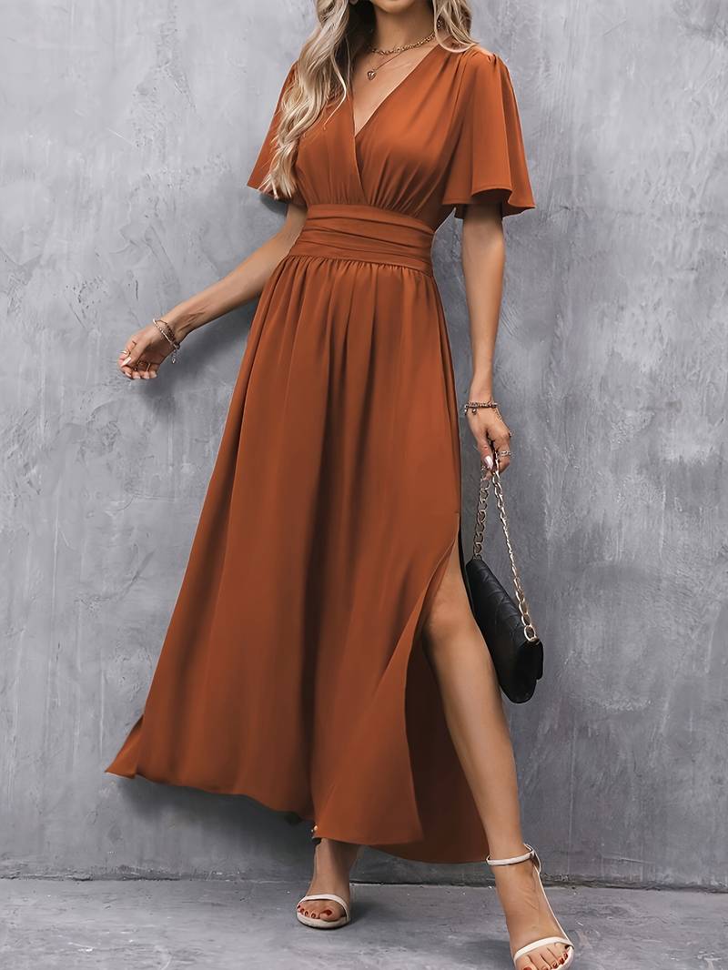 Elegantes Kleid mit Rüschen für Hochzeitsgäste