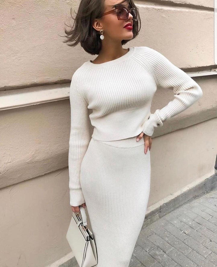 Elegantes Komfort-Set für Anlässe in Weiß