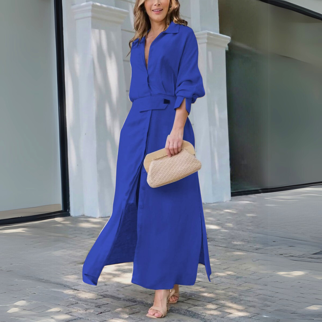 Elegantes Maxikleid mit Hemdkragen und strukturiertem Gürtel für Hochzeitsgäste im Sommer in Blau
