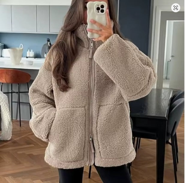 Flauschige Lange Herbstjacke für Damen (3)