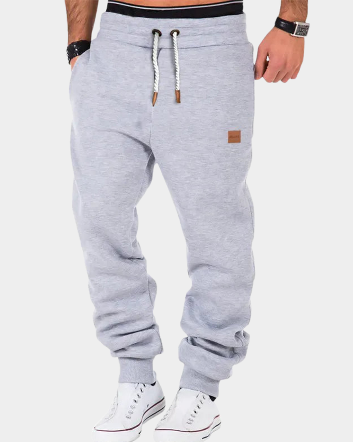 Flexible Herren Jogginghose mit verstellbarem Bund in Hellgrau
