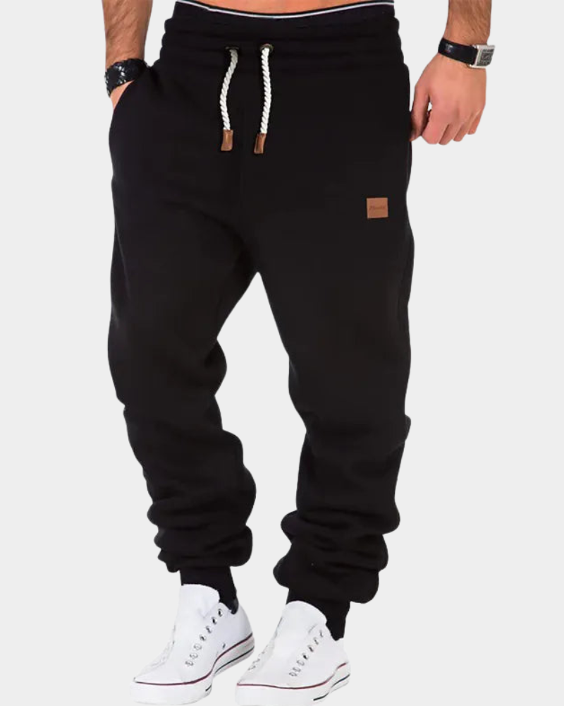 Flexible Herren Jogginghose mit verstellbarem Bund in Schwarz