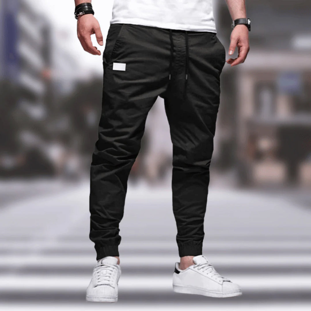 Herren Cargo-Hose mit lockerer Passform in Schwarz