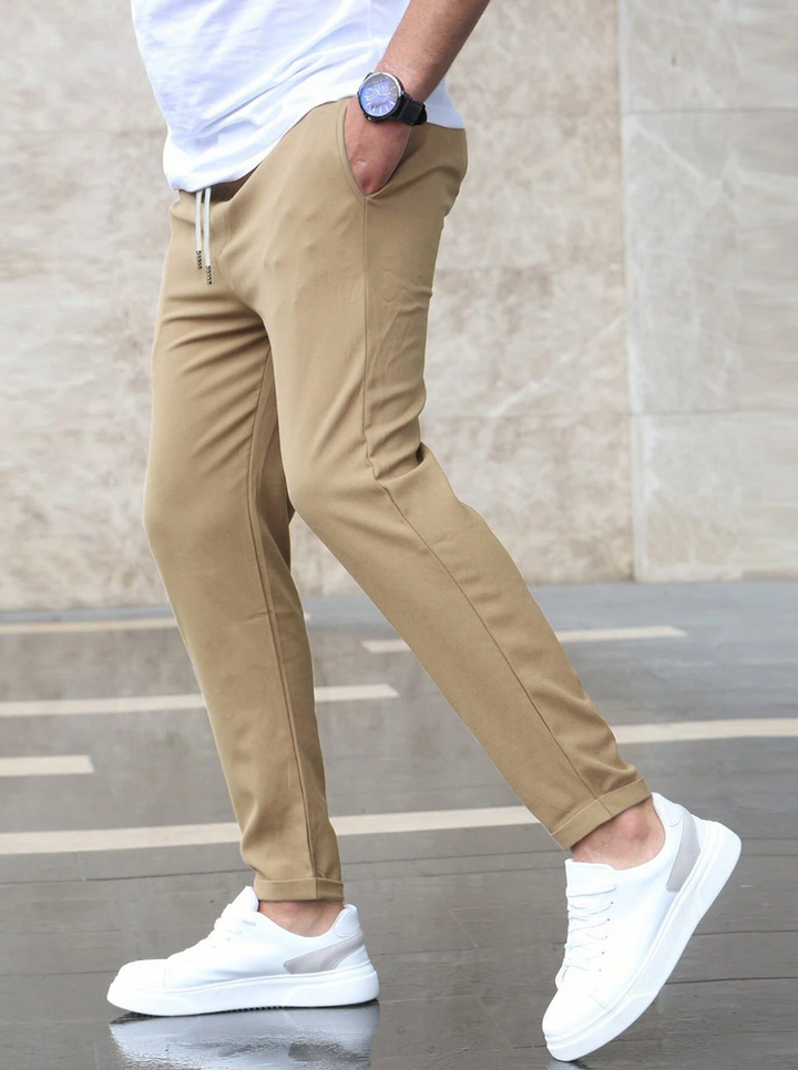 Herren Hose im klassischen Stil mit Komfortbund (12)