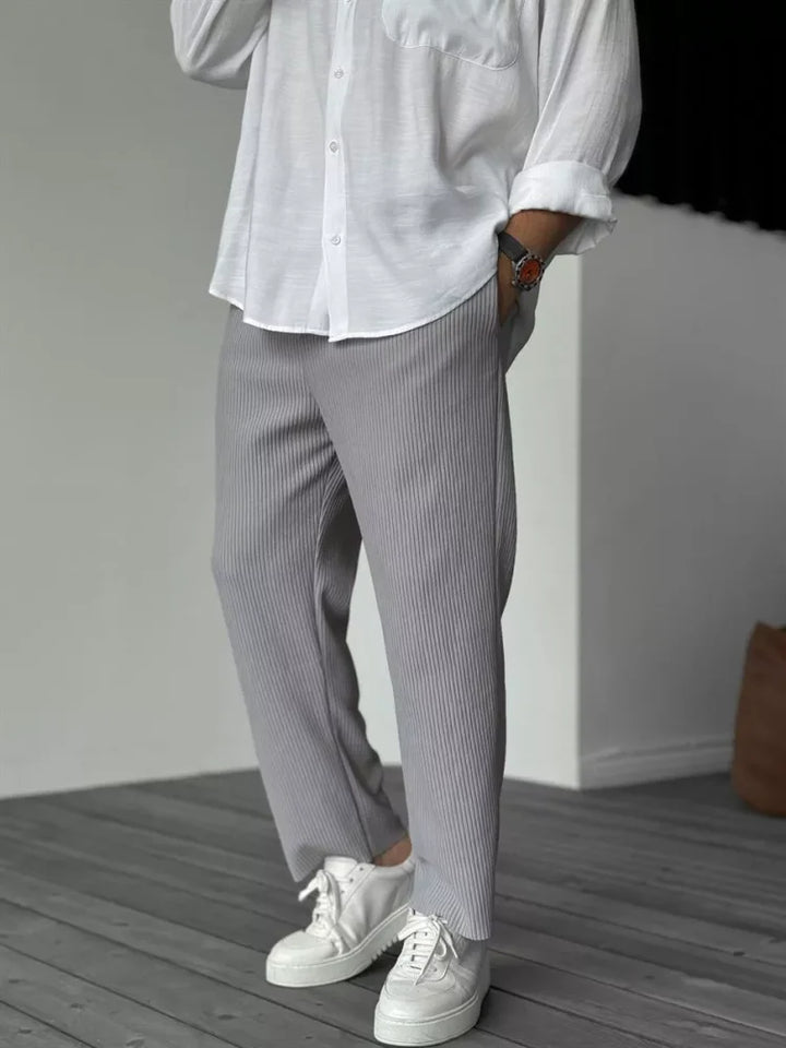 Herren Hose zeitlos elegant für den Alltag in Grau