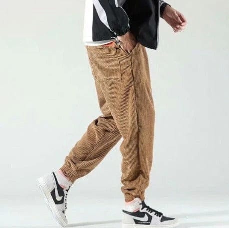 Herren Jogginghose im modernen Tapered-Schnitt in Khaki