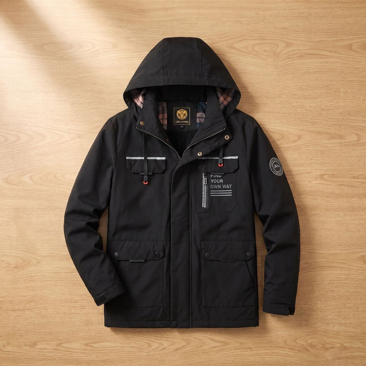 Herren Winterjacke mit verstellbarer Kapuze und Windschutz in Schwarz