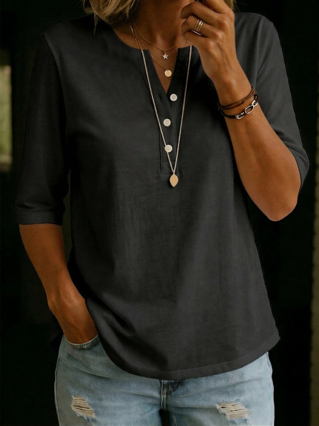 Klassische Damen Bluse im Henley-Stil aus Baumwolle in Schwarz