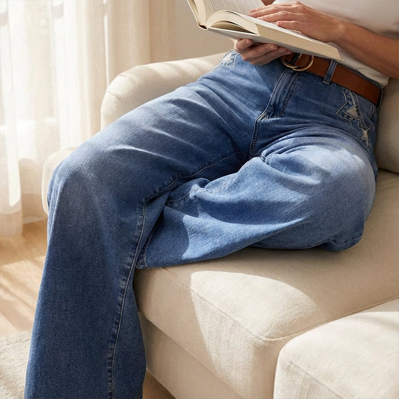 Klassische Damen Jeans mit Hochbund und Weite (7)