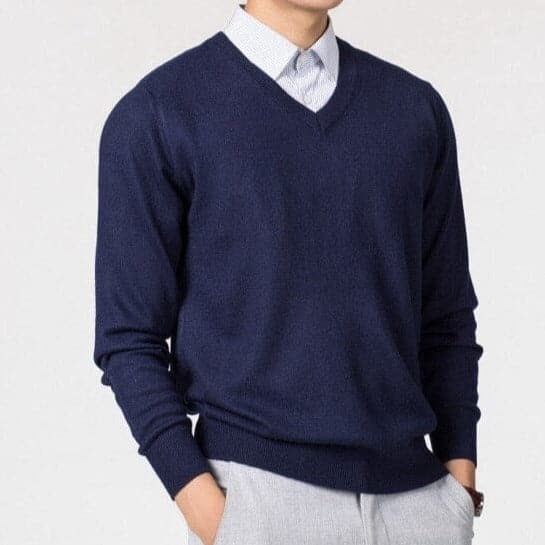 Klassischer Herren Strickpullover für den Herbst in Dunkelblau