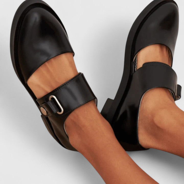 Komfortable orthopädische Mary Janes in Schwarz