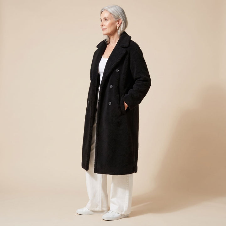 Kuschelige Damen Winterjacke aus Kunstfell Oversized-Schnitt (5)