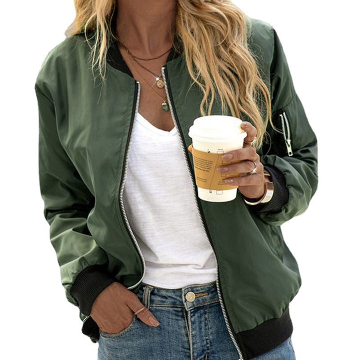 Lässige Damen Winterjacke Bomberstil elegant in Army Green