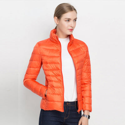Leichte Herbstjacke im modernen Stil in Orange