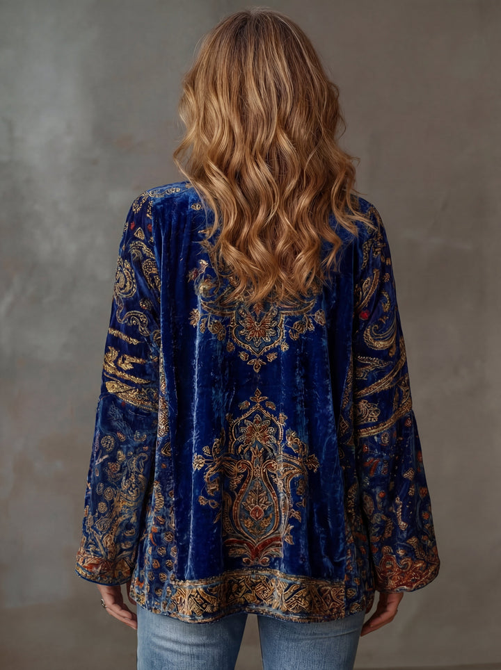 Lockere Damen Strickjacke mit Boho-Motiven (4)