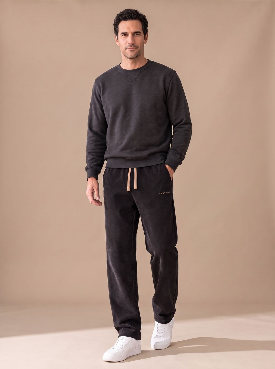 Lockere Herren Cordhose im Straight-Leg-Schnitt (2)