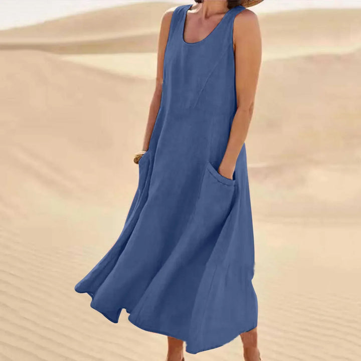 Luftiges ärmelloses Strandkleid für den Sommer in Blau