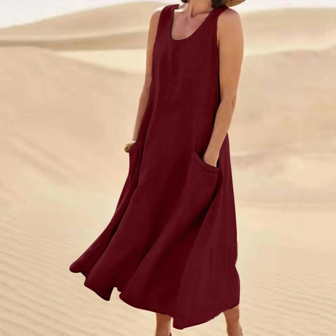 Luftiges ärmelloses Strandkleid für den Sommer in Burgunder