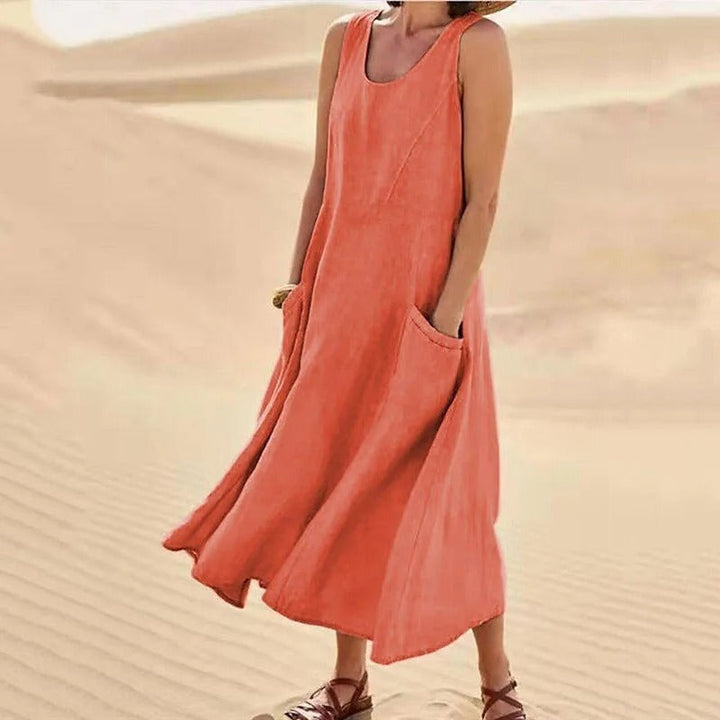 Luftiges ärmelloses Strandkleid für den Sommer in Orange