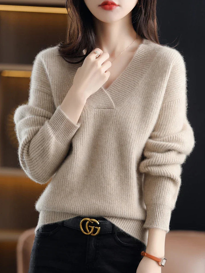 Minimalistischer Damen Pullover für den Alltag in Beige