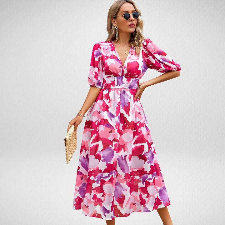 Modernes Maxikleid für den Sommer in Rot