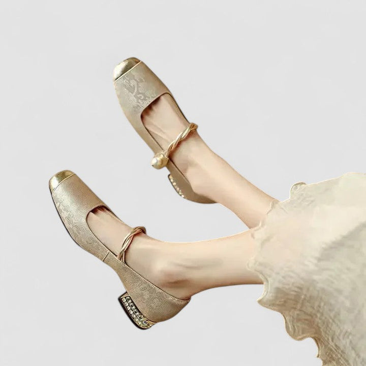 Orthopädische Mary Janes mit Vintage-Charme (13)