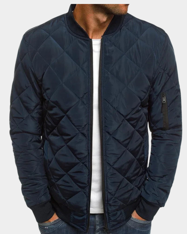 Praktische Steppjacke für Reisen und Alltag in Marineblau