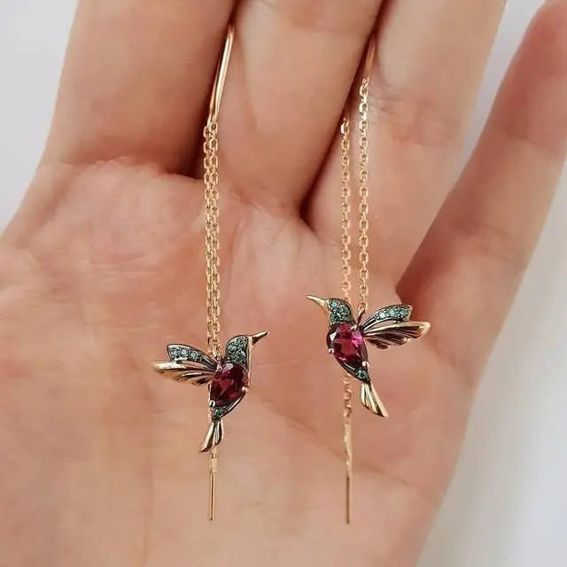 Goldfarbene Kolibri Threader Ohrringe mit Kristallen