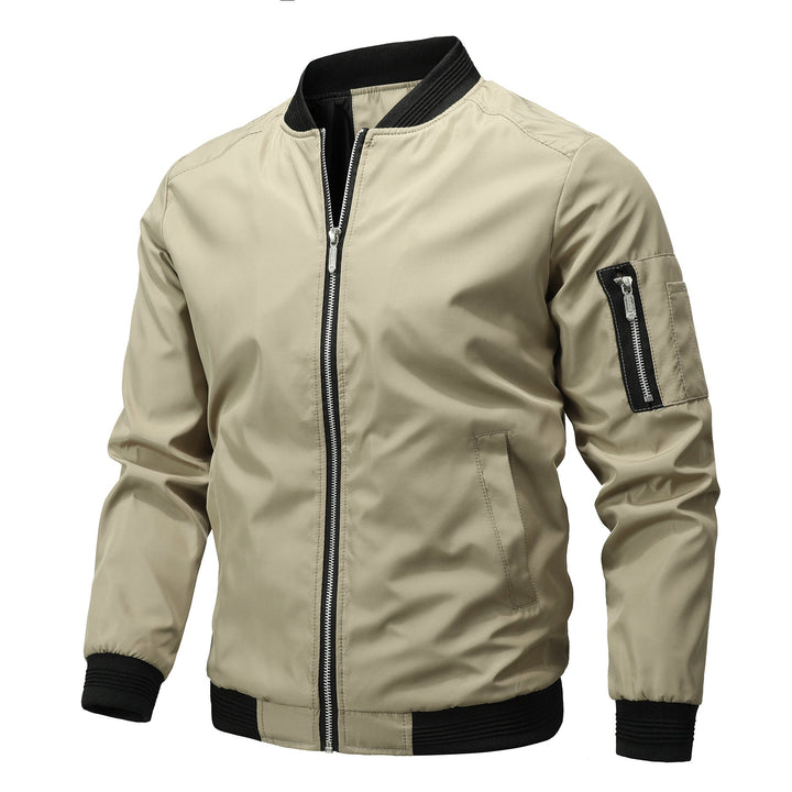 Schwarze Herren Winterjacke im Bomberstil in Khaki