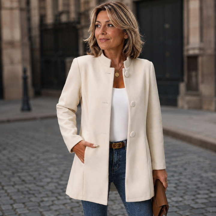 Taillierte Damen Winterjacke für Büro und Alltag in Beige