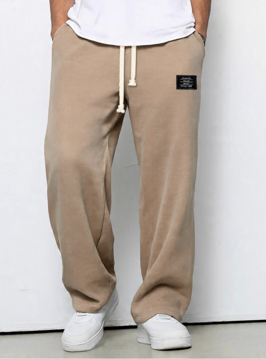 Urbane Herren Jogginghose mit weitem Schnitt in Khaki