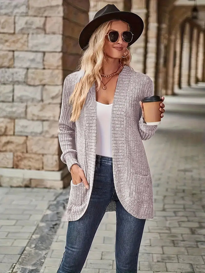 Vielseitige Damen Strickjacke aus weichem Rippstrick in Helllila