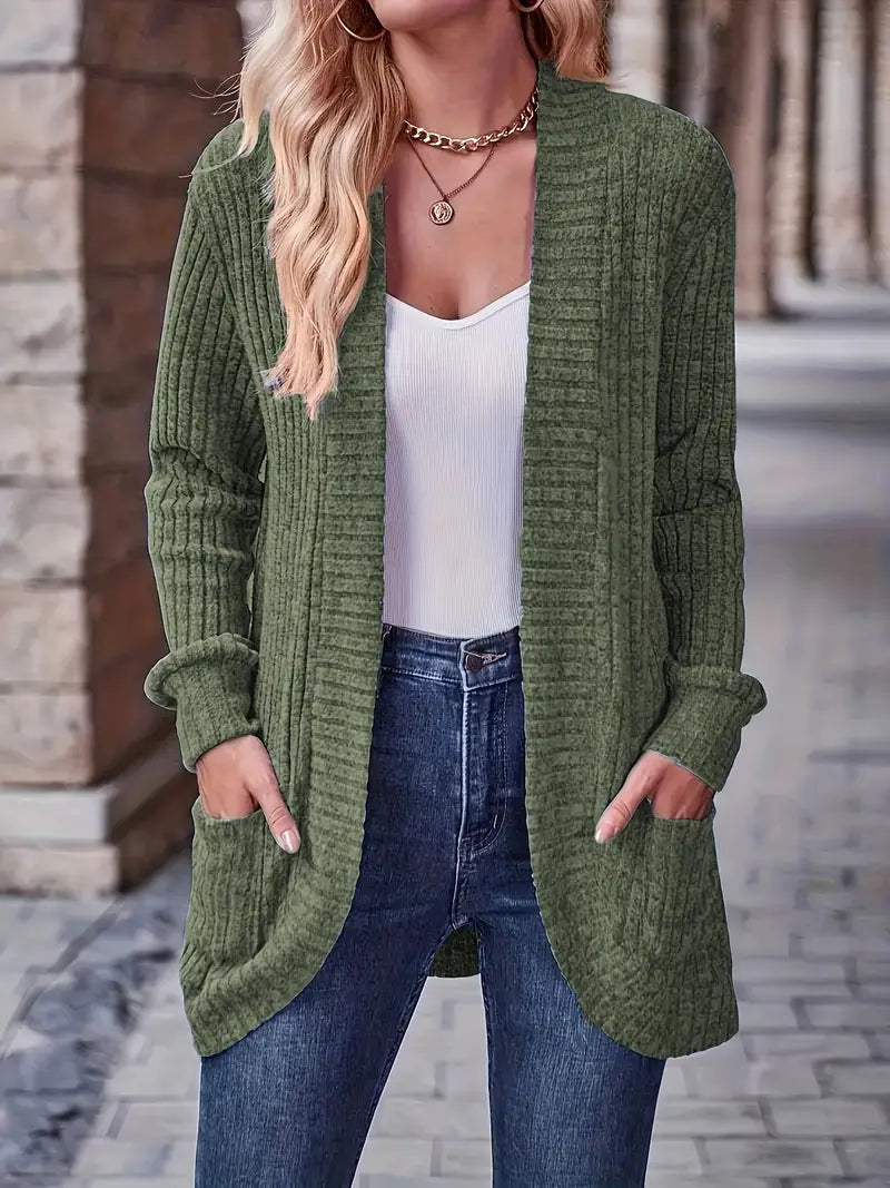 Vielseitige Damen Strickjacke aus weichem Rippstrick in Olivgrün