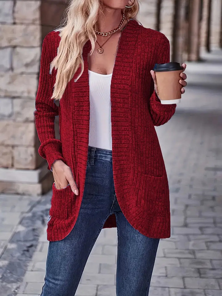 Vielseitige Damen Strickjacke aus weichem Rippstrick in Rot