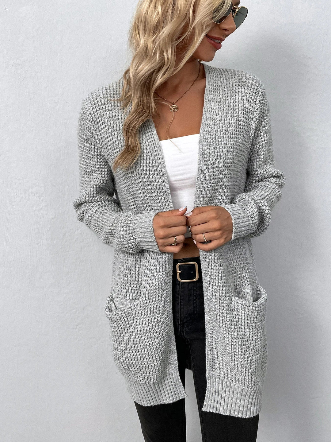 Vielseitige Damen Strickjacke mit Taschen zum Styling (7)