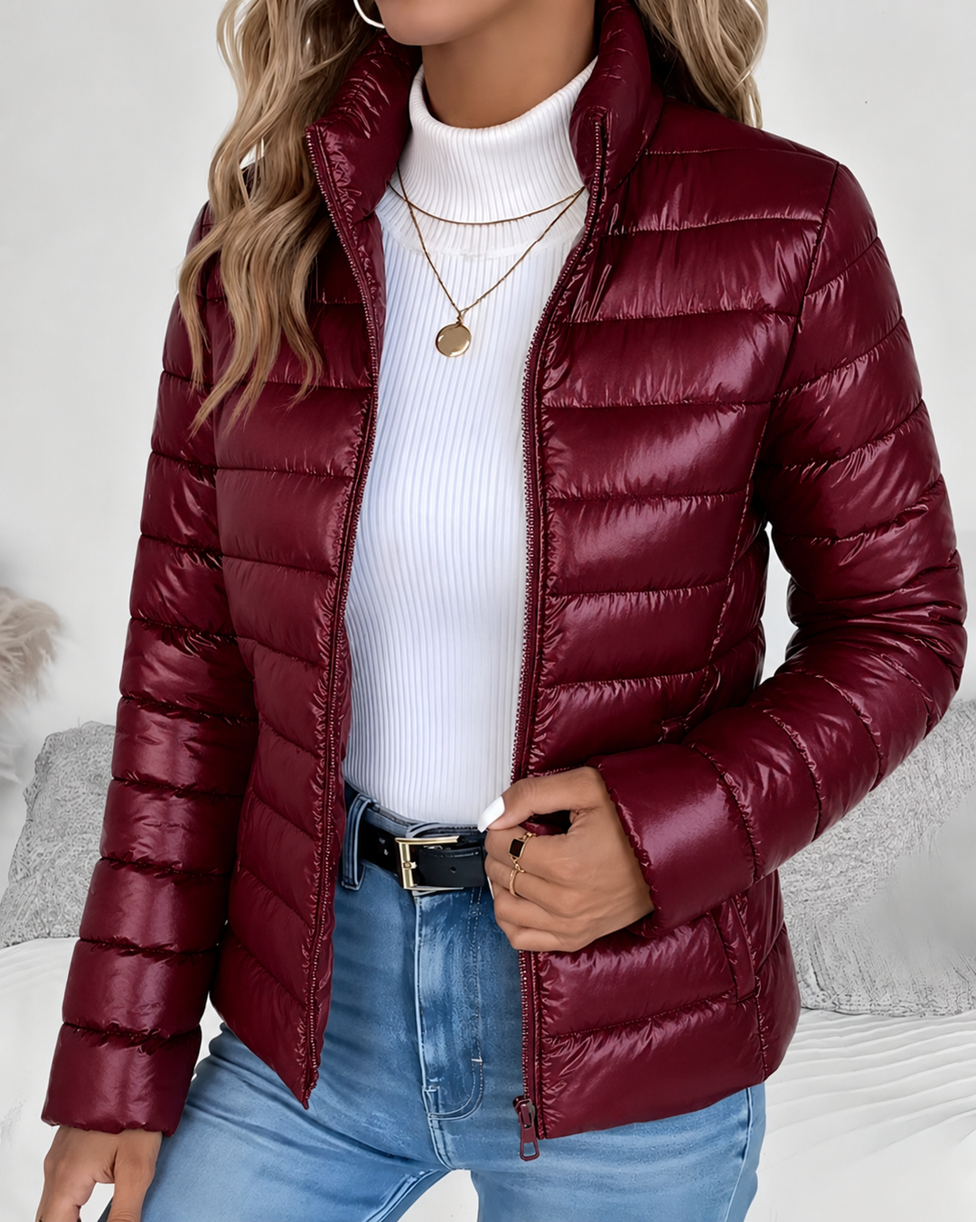 Warme gefütterte Jacke für Damen im Herbst in Rot