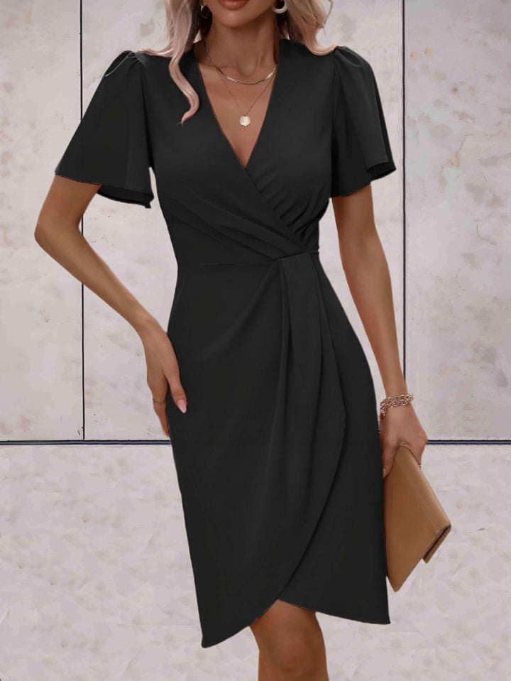 Wickelkleid mit V-Ausschnitt Wedding guest dress in Schwarz