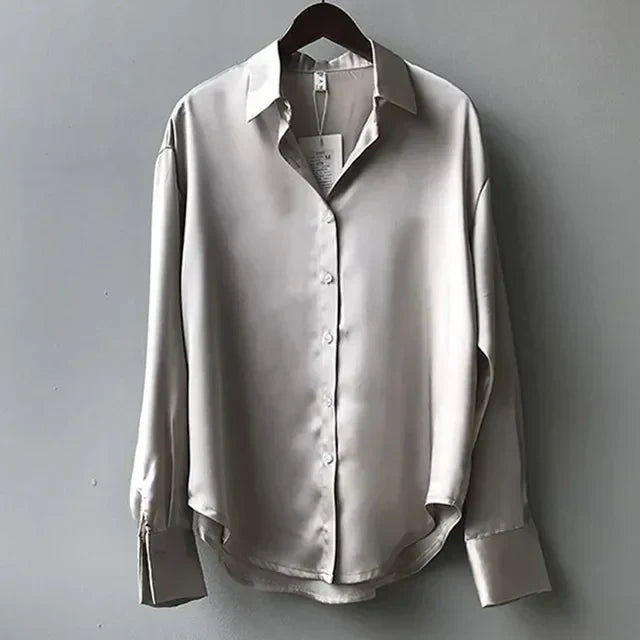 Women’s Modern Button Down Stain in Grau